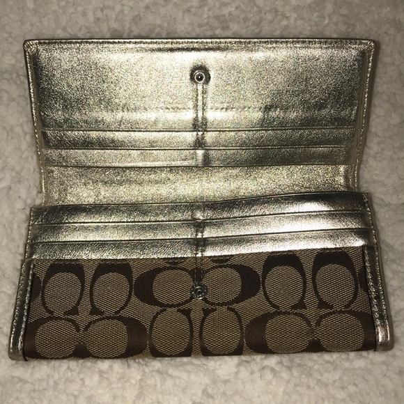 COACH wallet - Picture 3 of 4